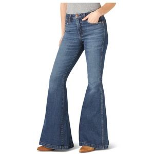 Brand New with Tags! Size 28 waist with a 36 inch inseam for you tall girls!